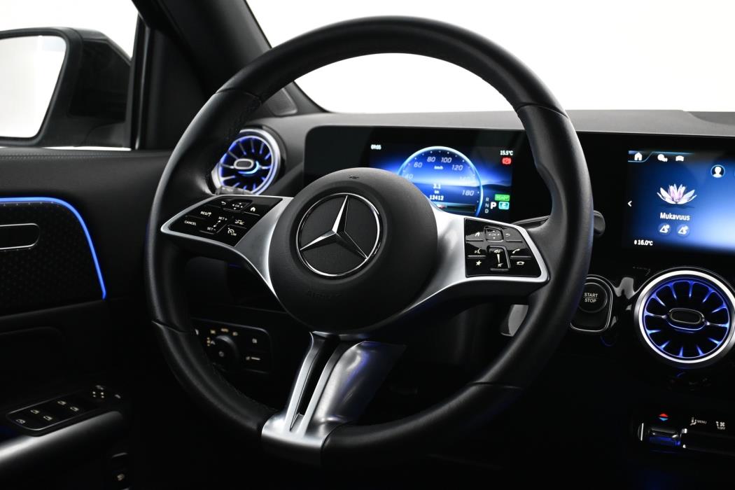 MERCEDES-BENZ EQA 2025