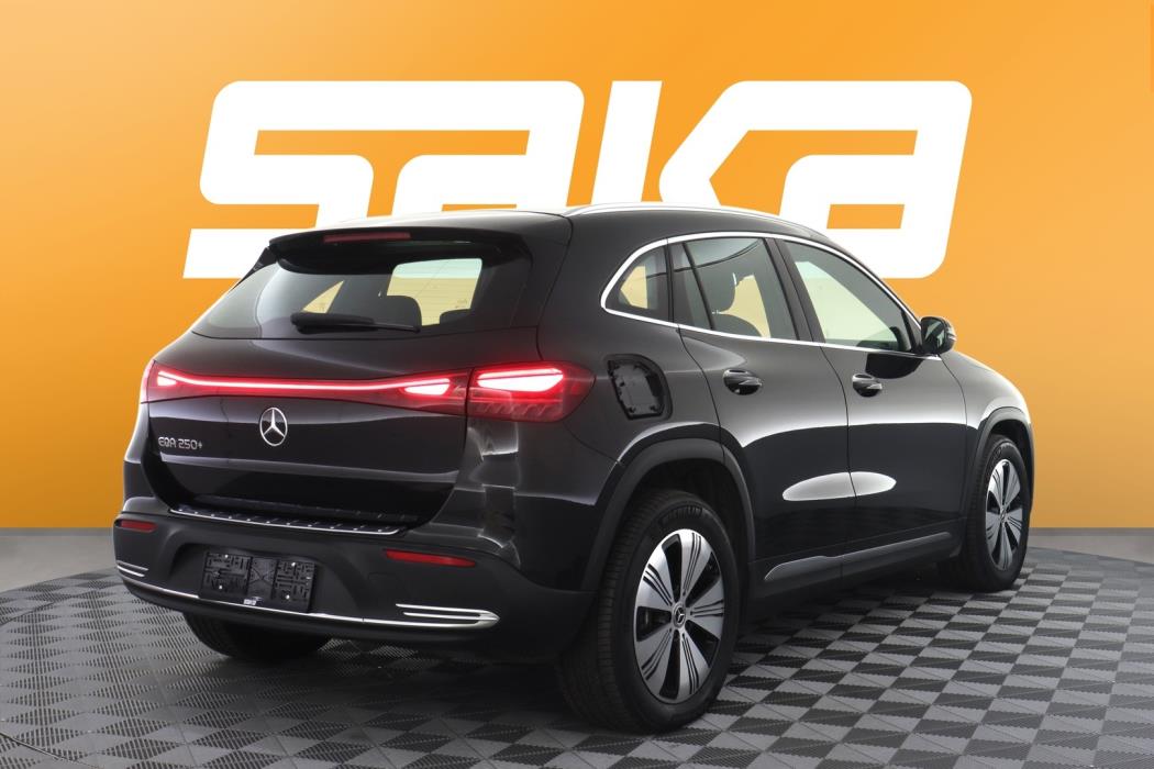 MERCEDES-BENZ EQA 2025