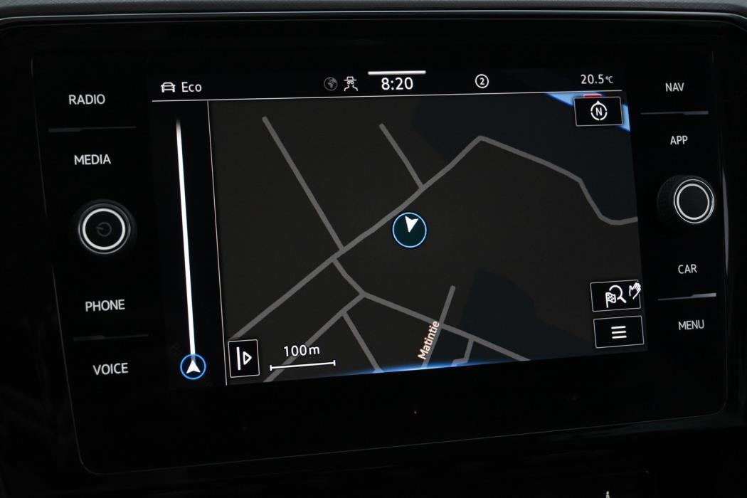 VOLKSWAGEN Passat 2022