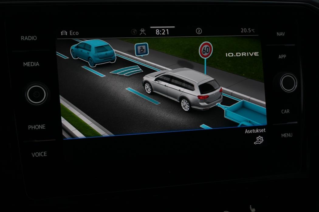 VOLKSWAGEN Passat 2022