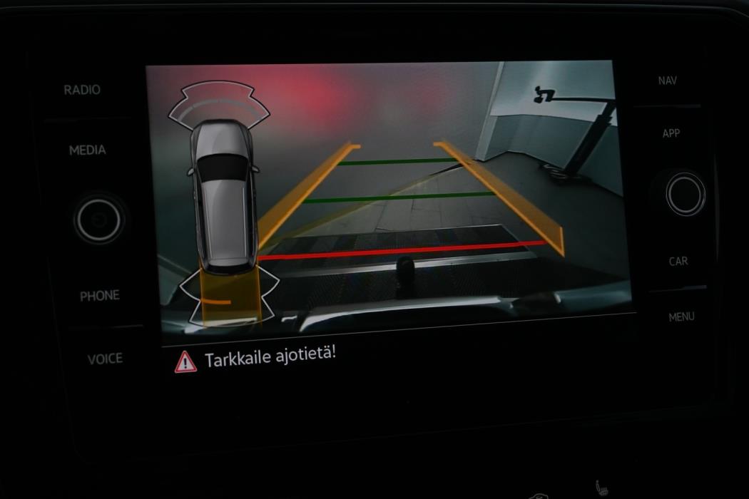 VOLKSWAGEN Passat 2022