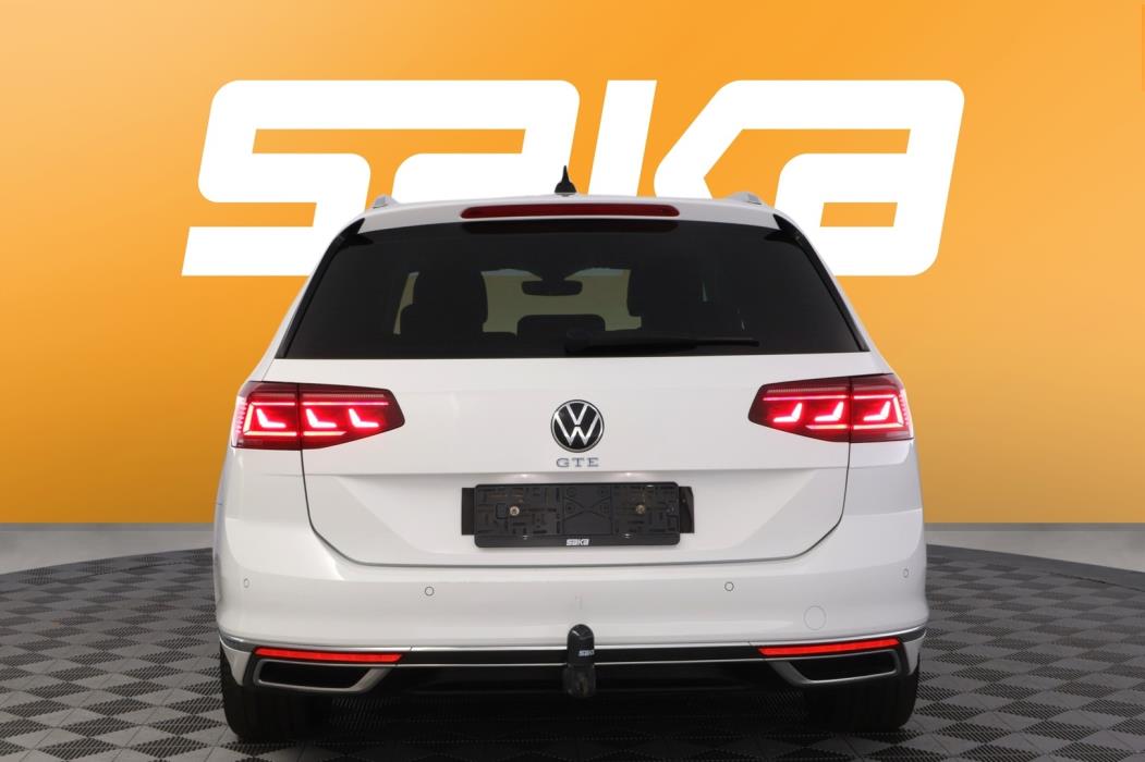 VOLKSWAGEN Passat 2022