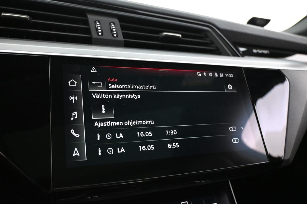 AUDI e-tron 2022