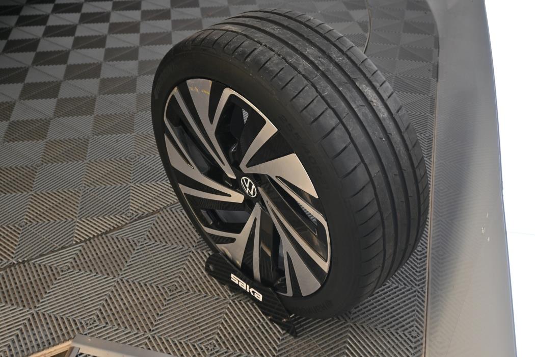 VOLKSWAGEN ID.5 2023