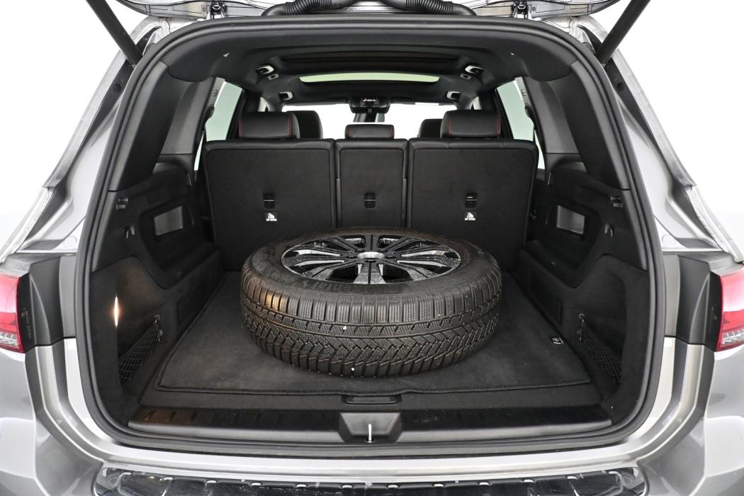 MERCEDES-BENZ EQB 2023