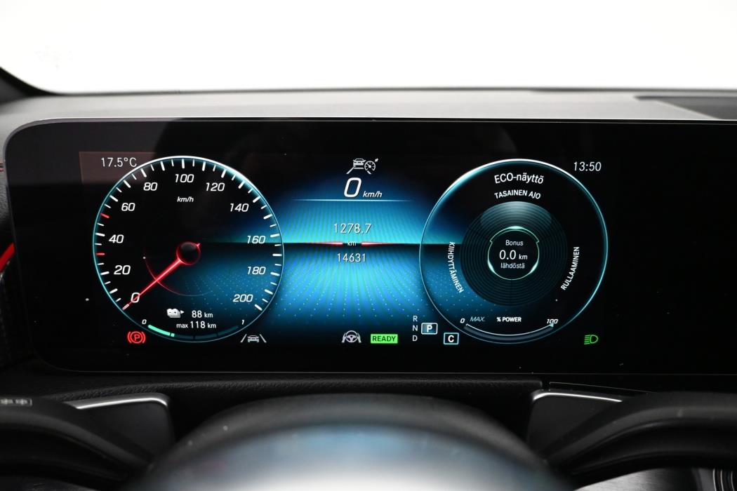 MERCEDES-BENZ EQB 2023