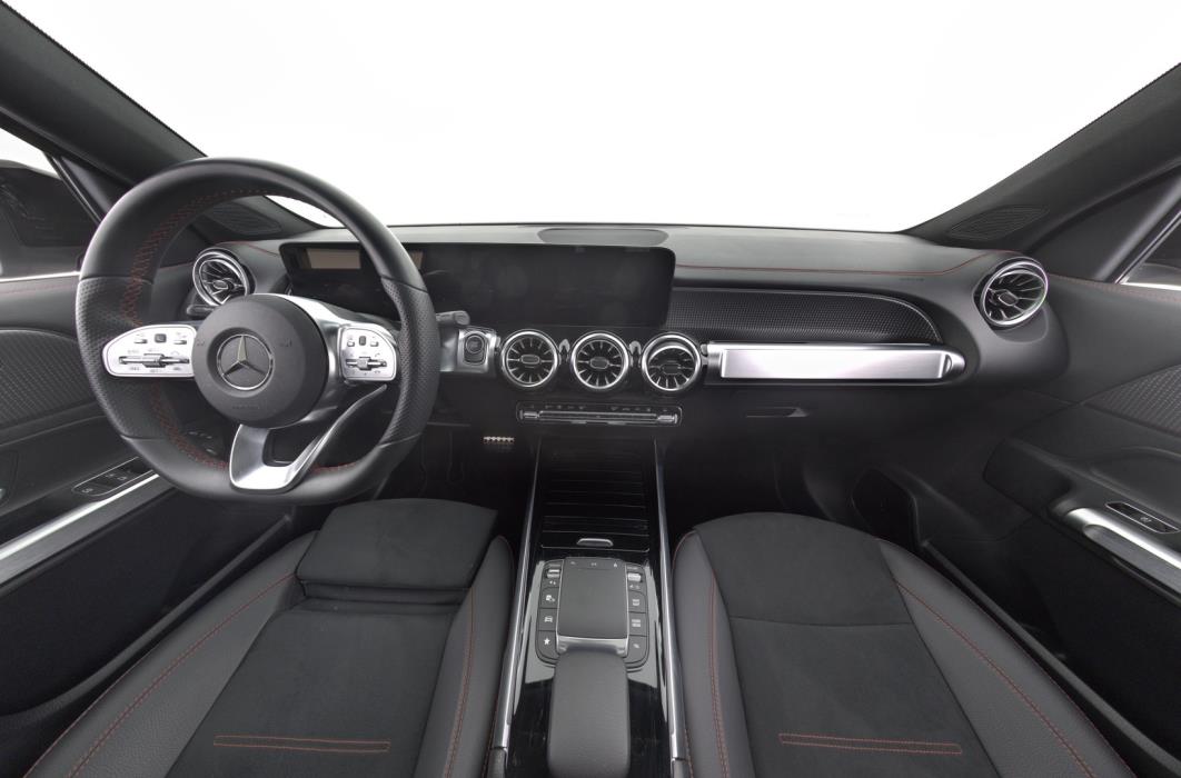 MERCEDES-BENZ EQB 2023