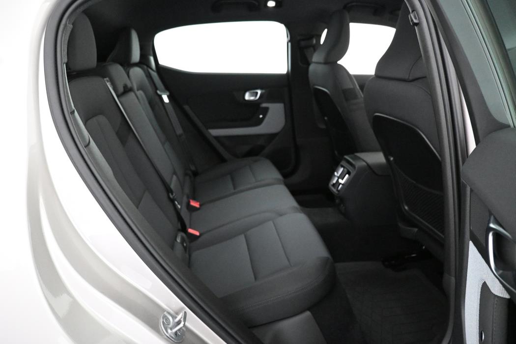 POLESTAR 2 2024