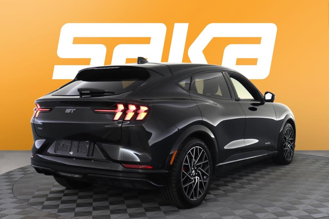 FORD Mustang Mach-E 2022