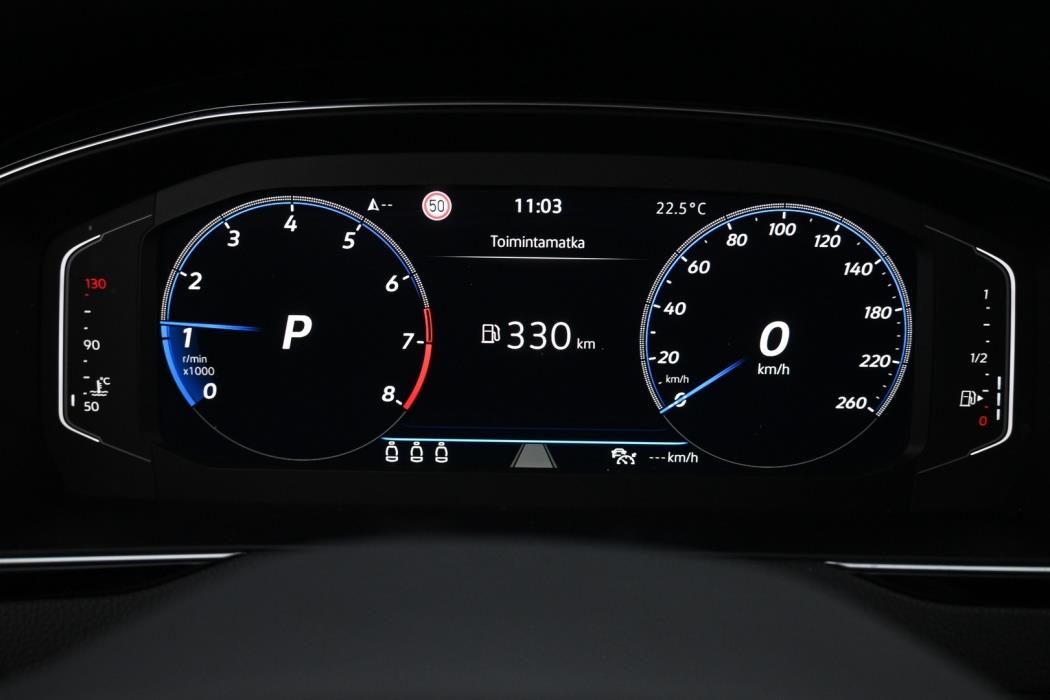 VOLKSWAGEN Passat 2022
