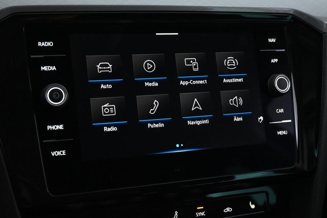 VOLKSWAGEN Passat 2022