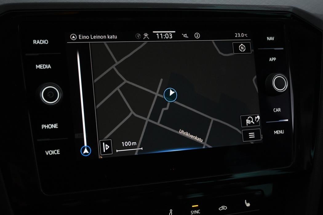 VOLKSWAGEN Passat 2022