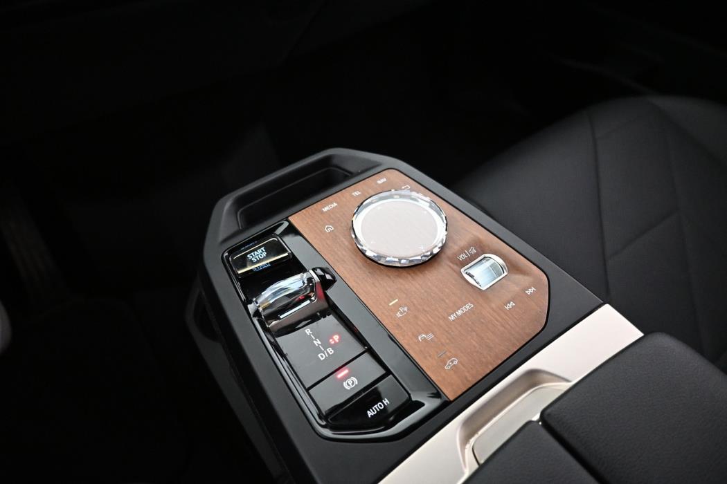 BMW iX 2022