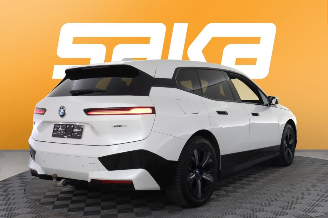 BMW iX 2022