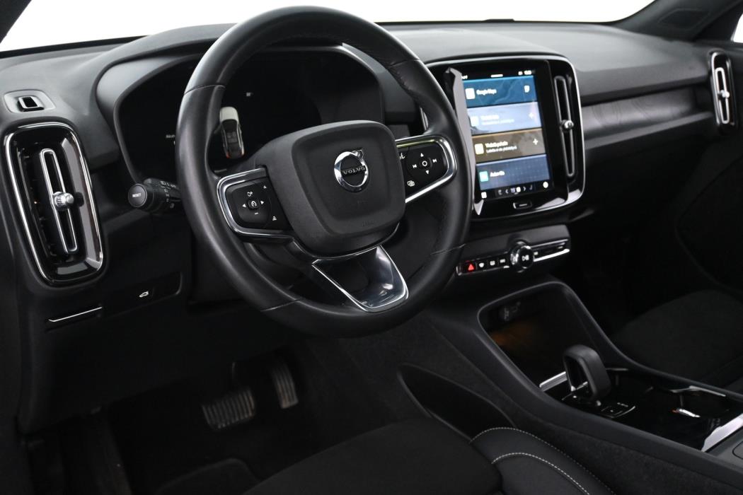 VOLVO C40 2023