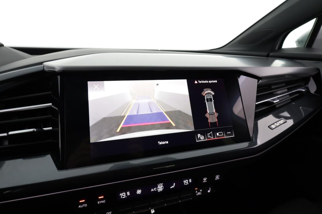 AUDI Q4 e-tron 2023