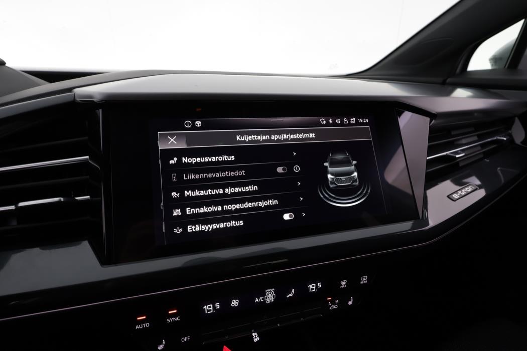 AUDI Q4 e-tron 2023