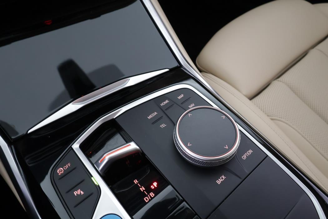 BMW i4 2024