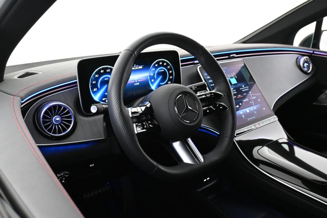 MERCEDES-BENZ EQE 2025