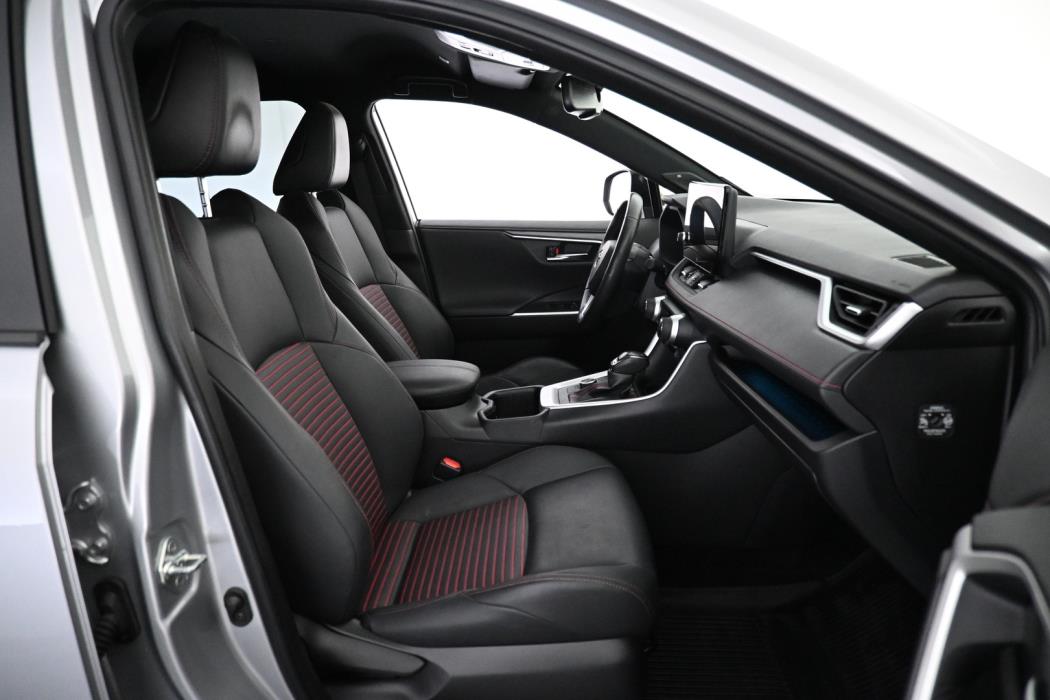 TOYOTA RAV4 Plug-in 2024