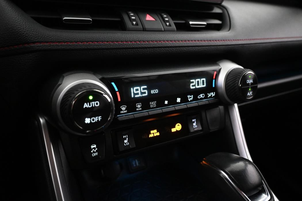 TOYOTA RAV4 Plug-in 2024