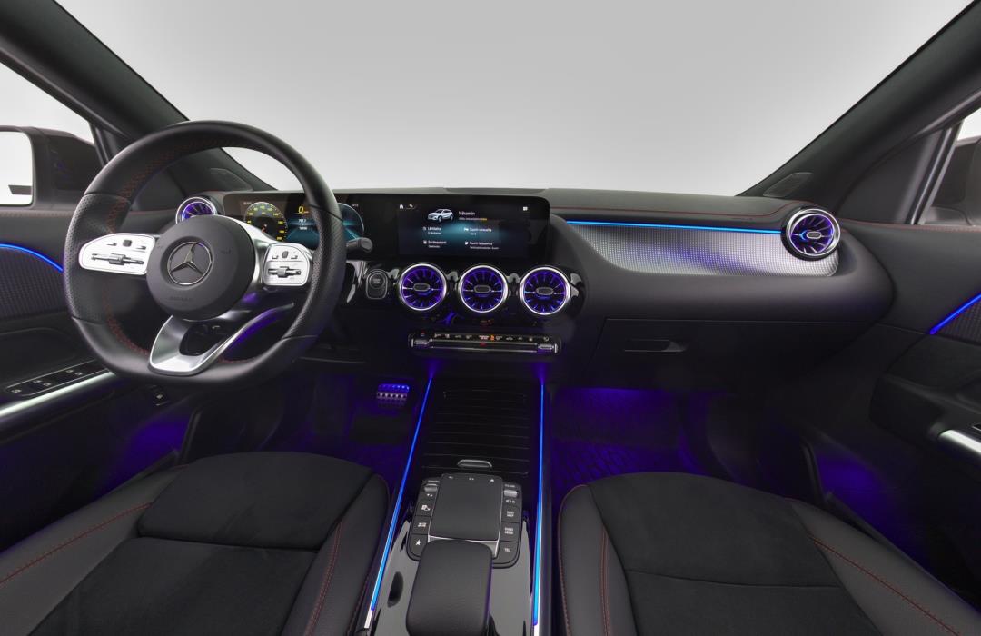 MERCEDES-BENZ EQA 2023
