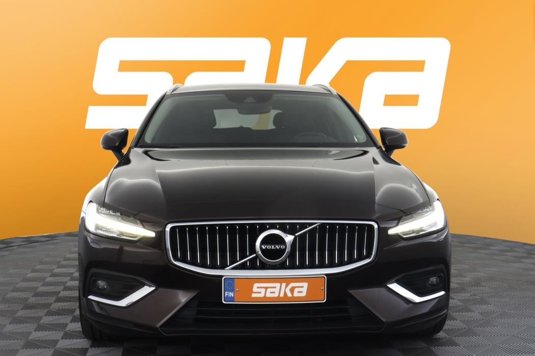 VOLVO V60 2020