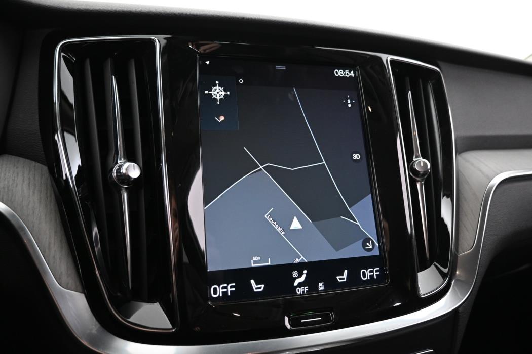VOLVO V60 2020