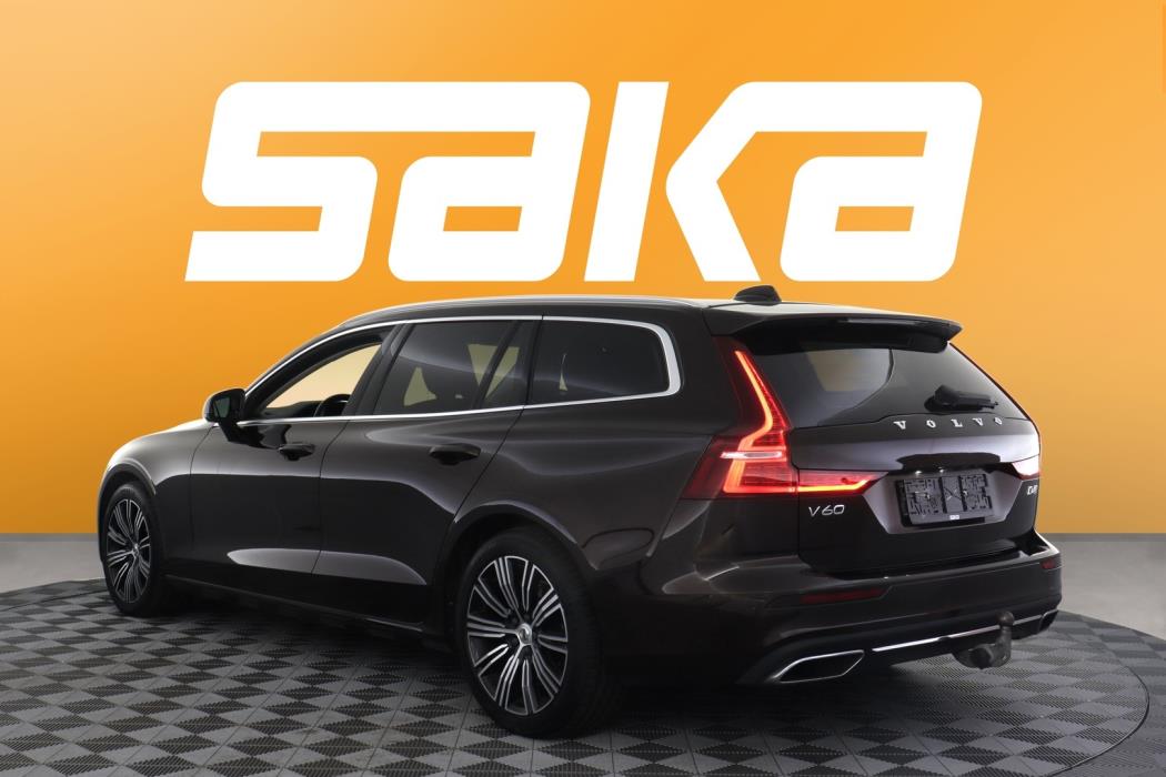 VOLVO V60 2020
