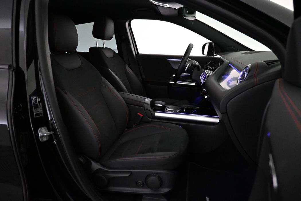MERCEDES-BENZ EQA 2023