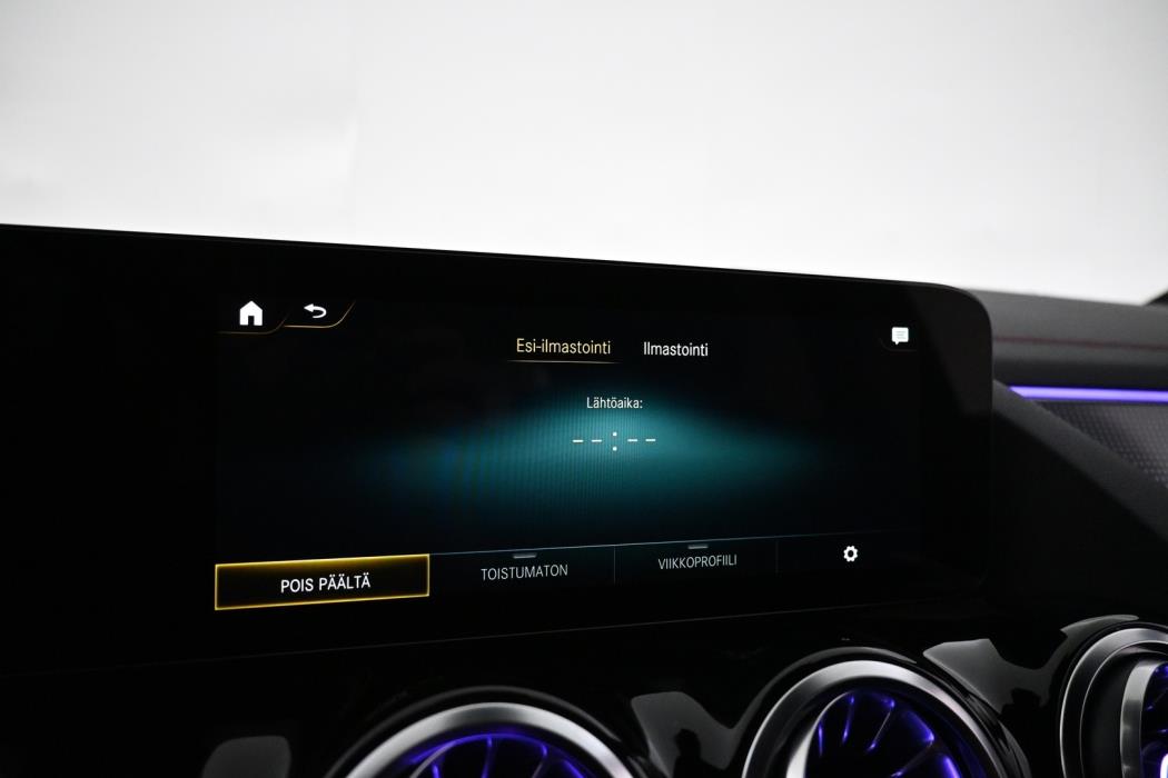 MERCEDES-BENZ EQA 2023