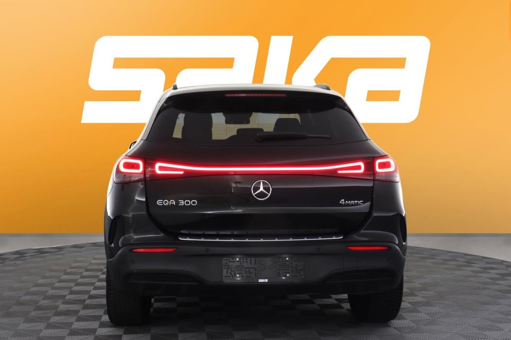 MERCEDES-BENZ EQA 2023