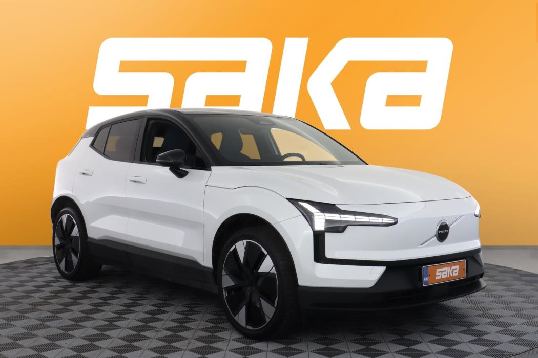 VOLVO EX30 2025
