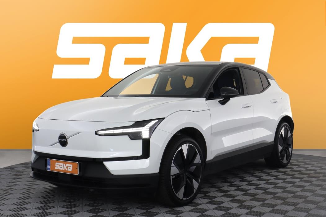 VOLVO EX30 2025