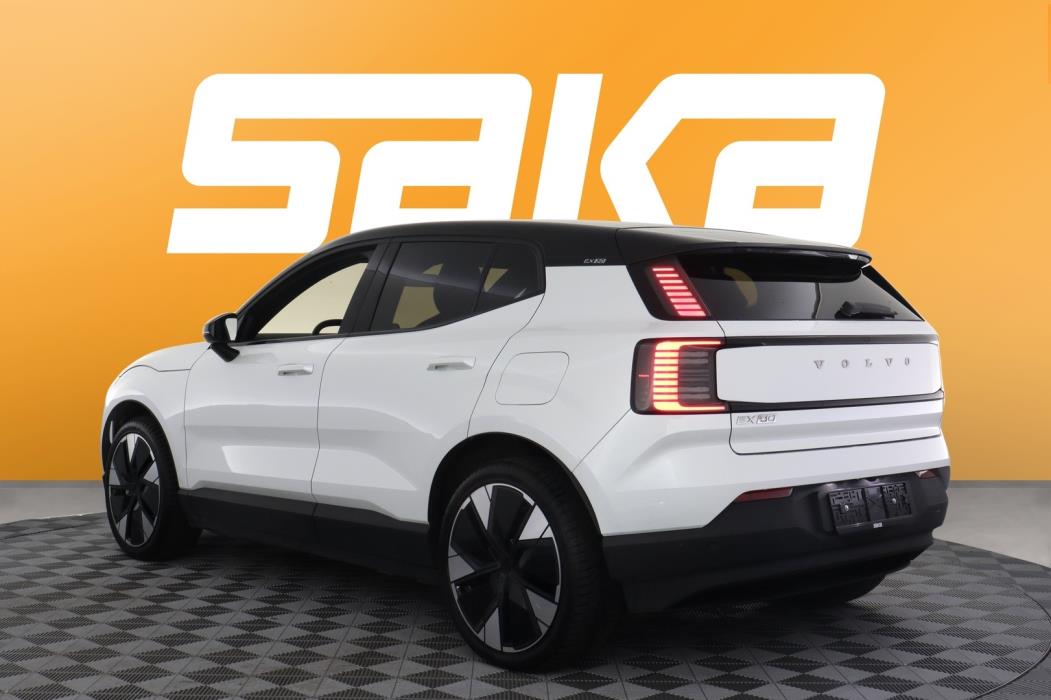 VOLVO EX30 2025
