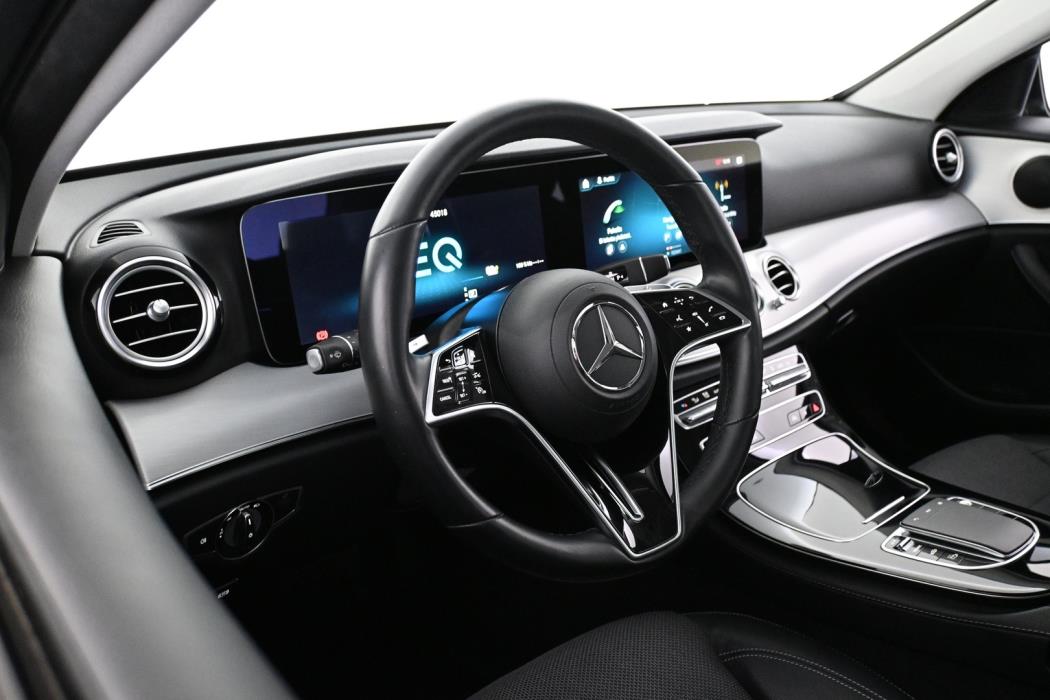 MERCEDES-BENZ E 2021