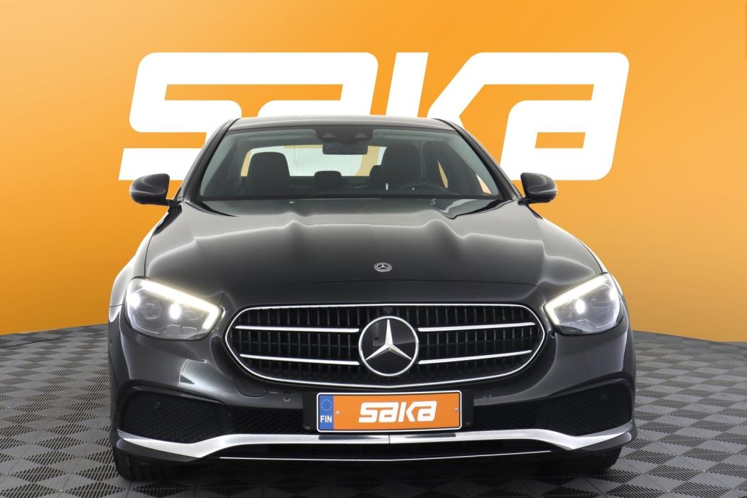 MERCEDES-BENZ E 2021