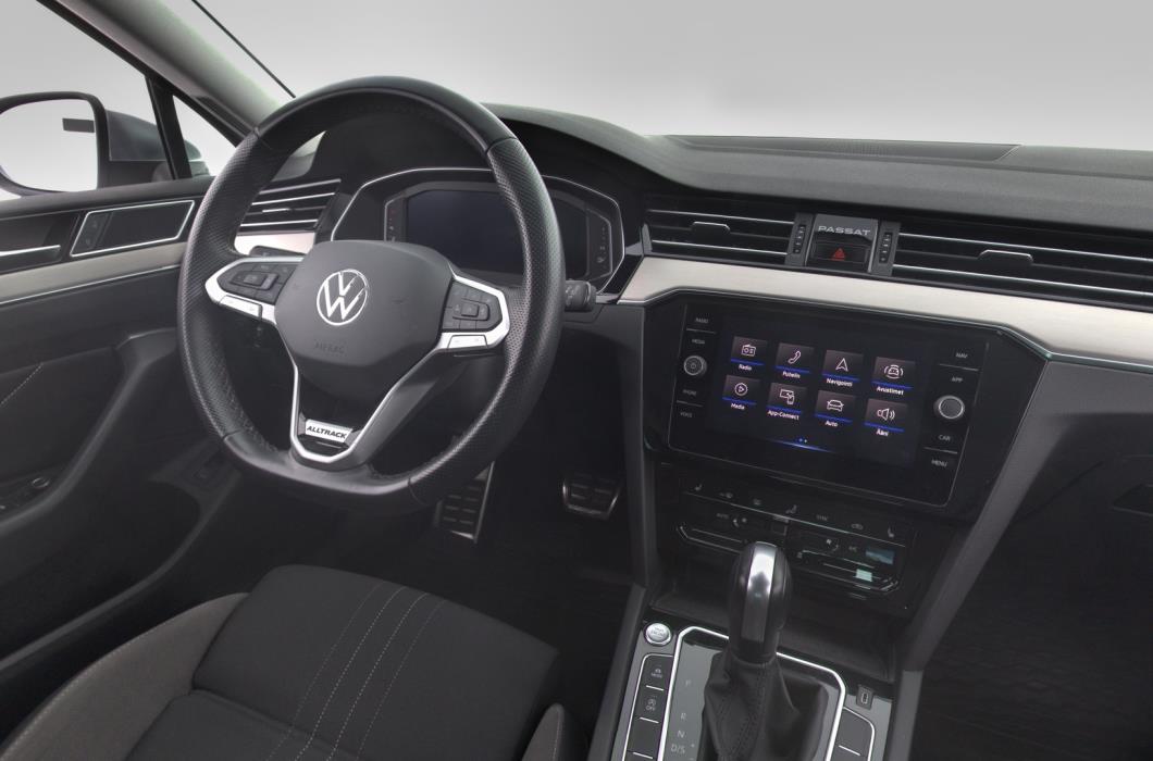 VOLKSWAGEN Passat 2021