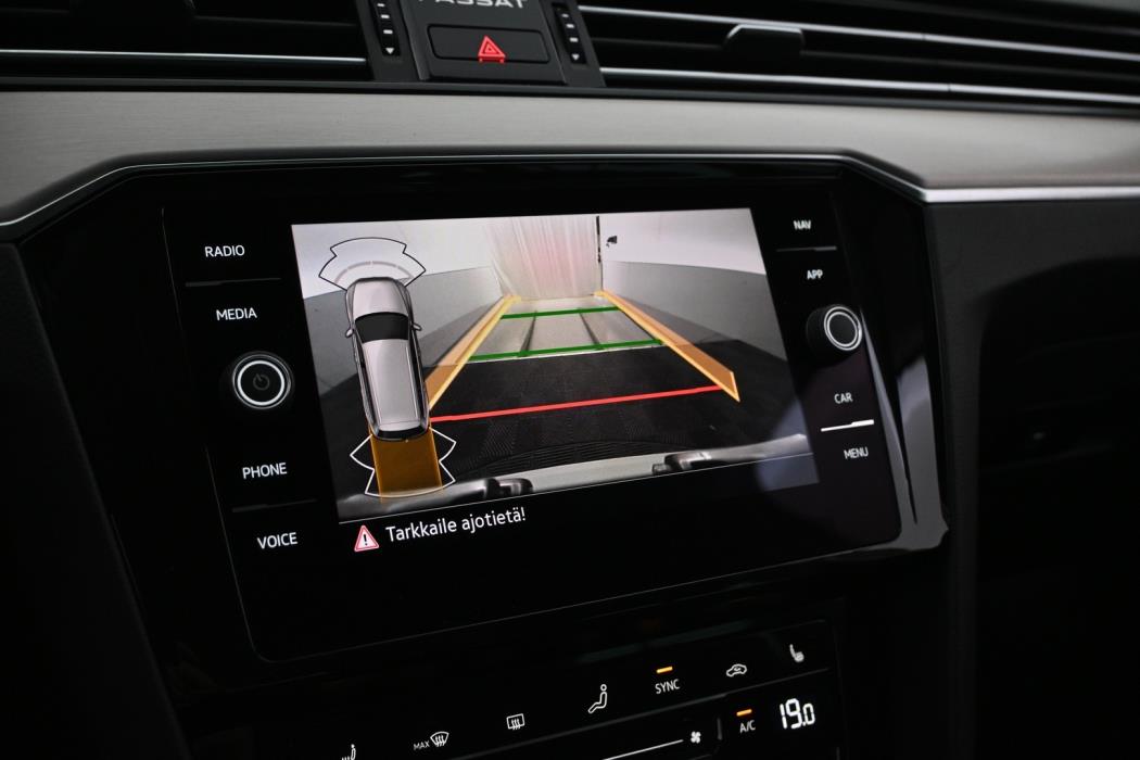 VOLKSWAGEN Passat 2021