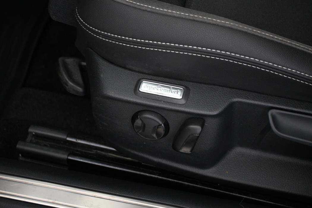 VOLKSWAGEN Passat 2021