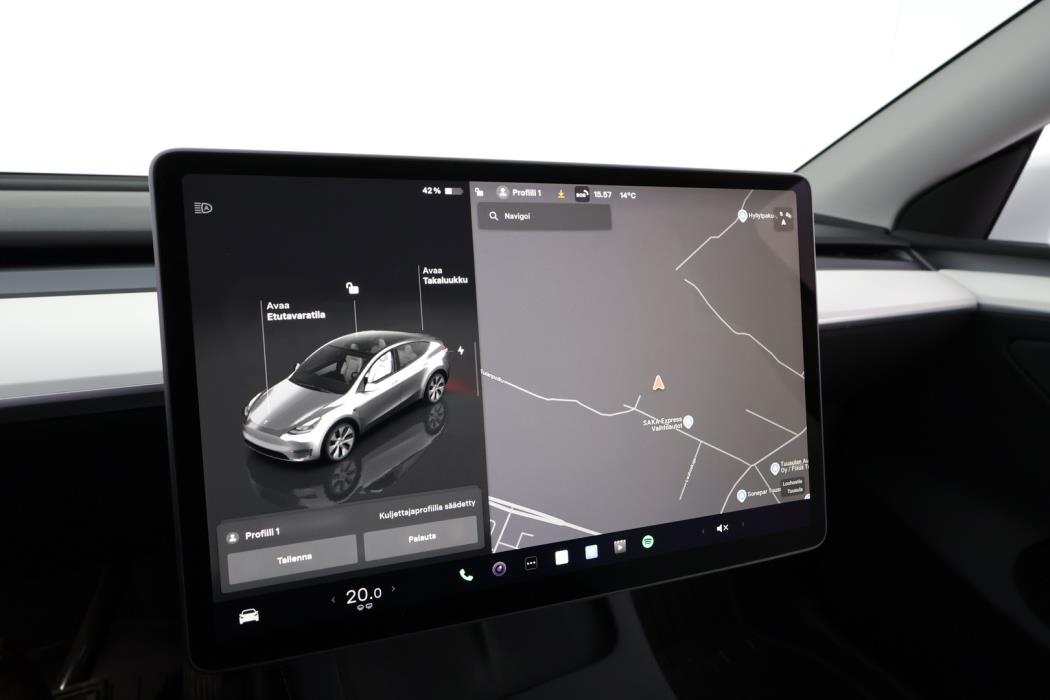 TESLA Model Y 2023