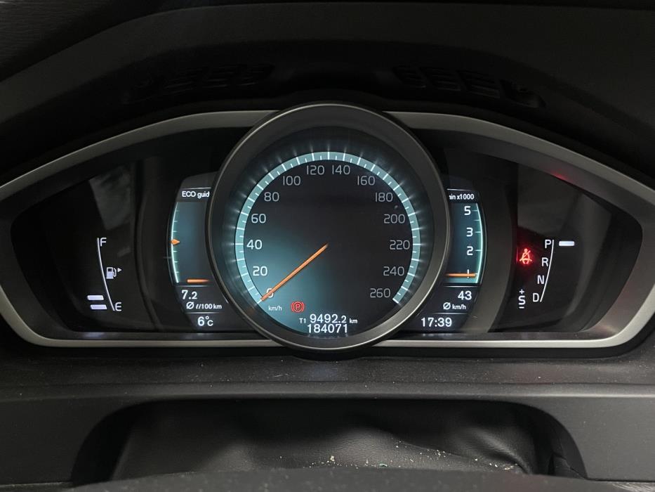 VOLVO V40 Cross Country 2018