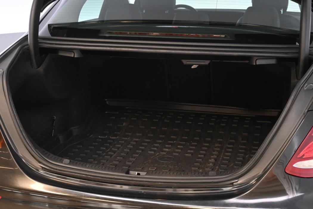 MERCEDES-BENZ E 2018