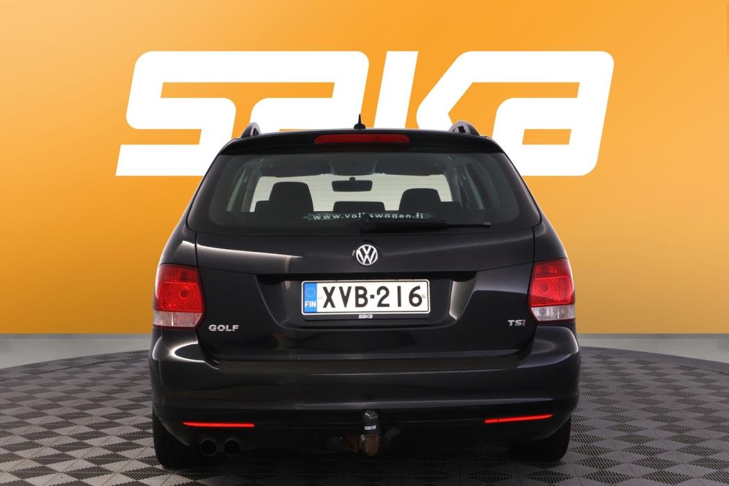 VOLKSWAGEN Golf 2010