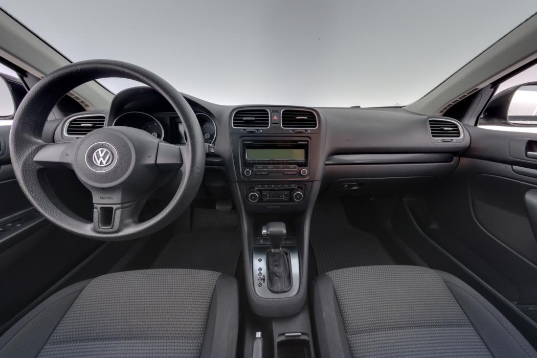 VOLKSWAGEN Golf 2010