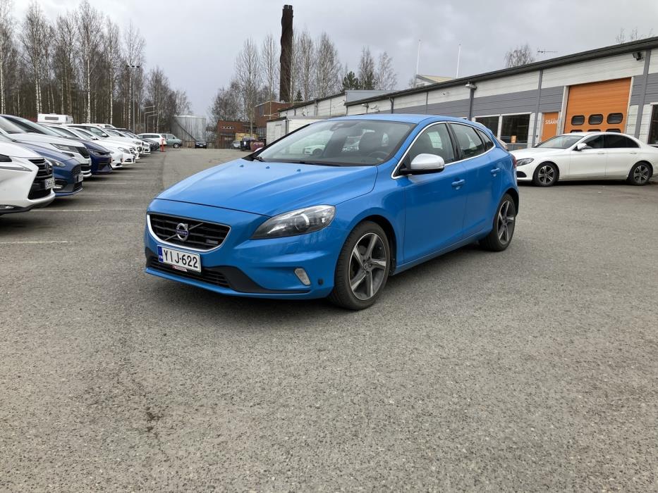 VOLVO V40 2013