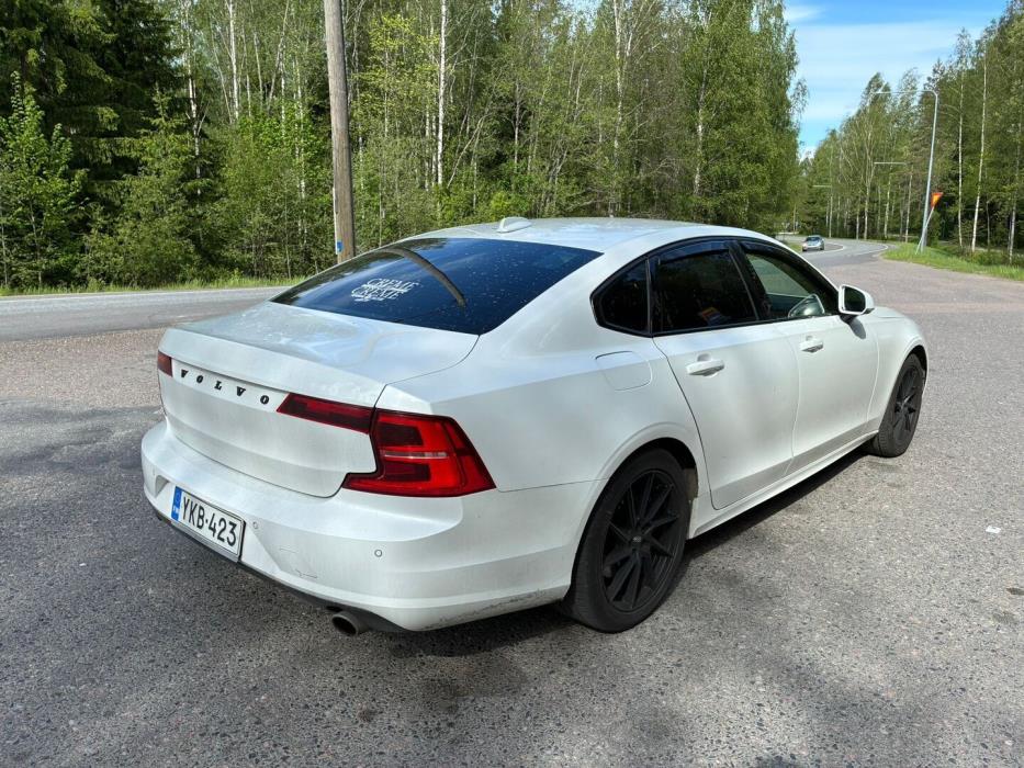 VOLVO S90 2019