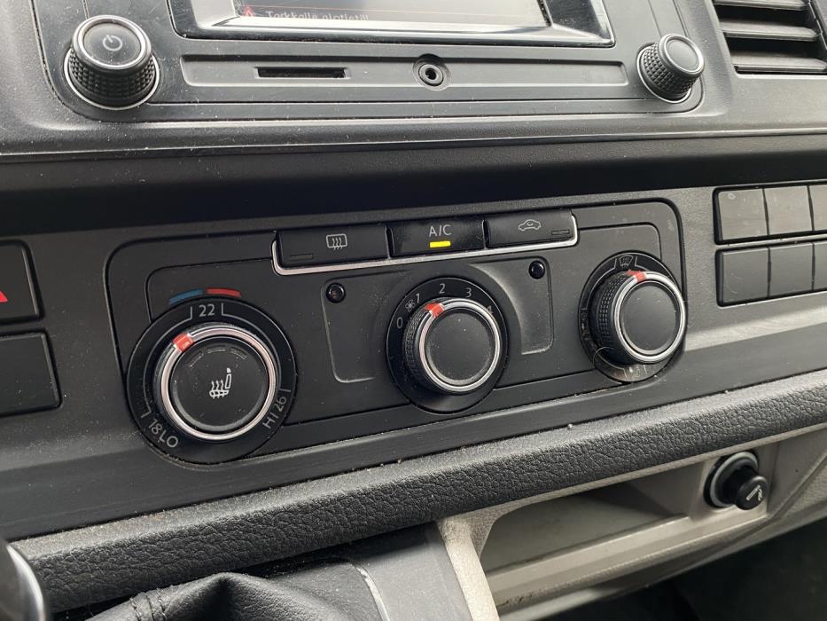 VOLKSWAGEN Transporter 2019