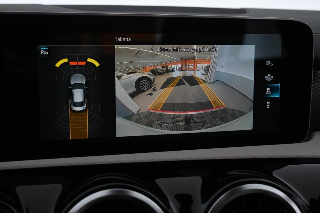 MERCEDES-BENZ CLA 2020