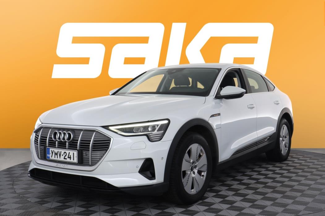 AUDI e-tron 2022